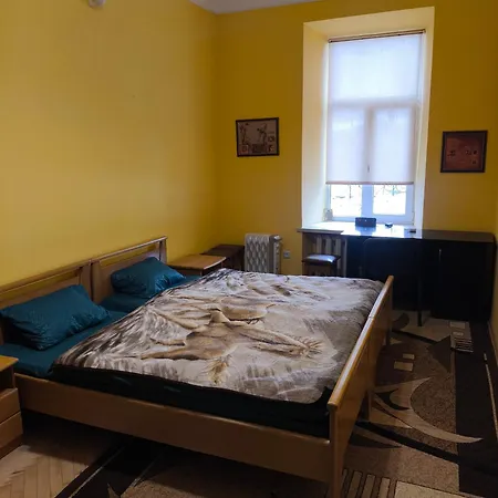 Апартаменти Apartamento *